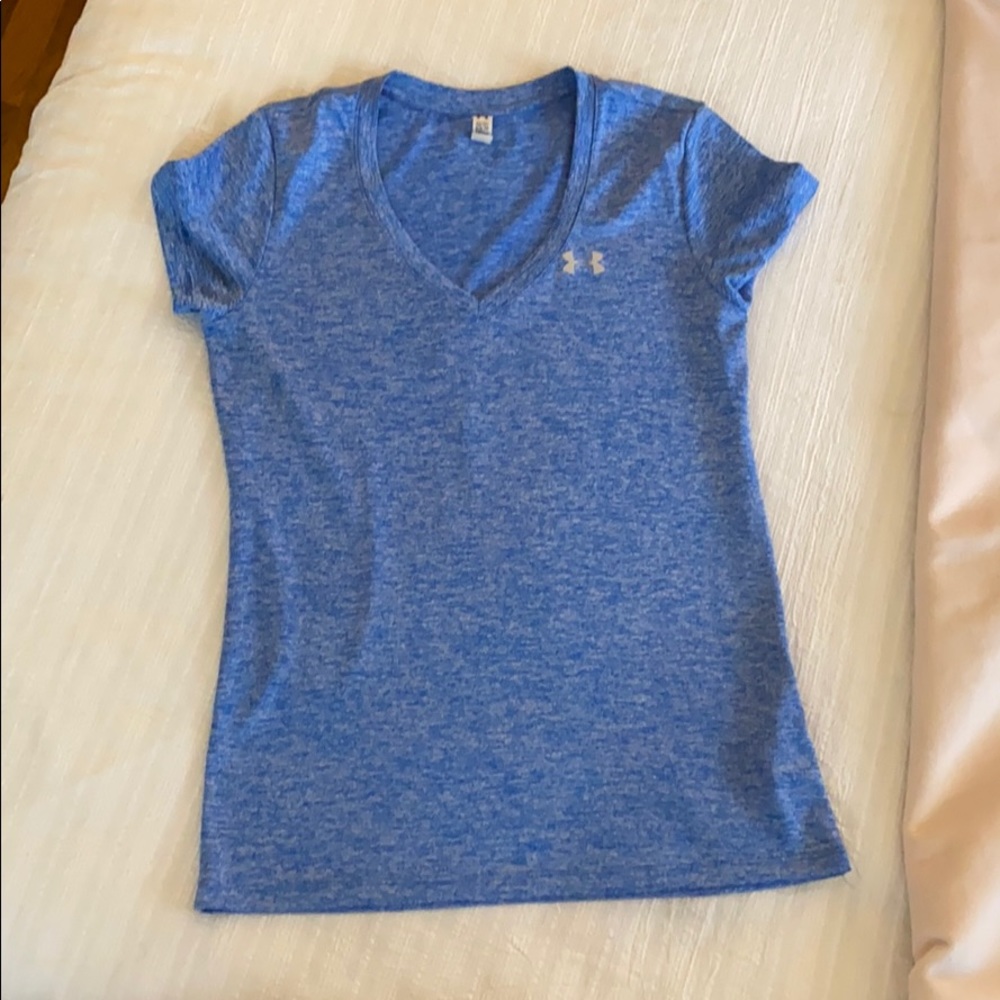 Short sleeved Under Armour top